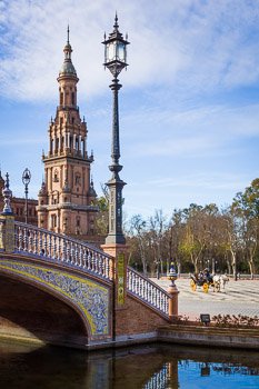 Travel photograph: Plaza de España and Carriage by Nat Coalson